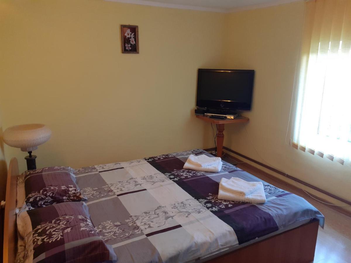 דירות קמפולונג Vinatoru Apartament Intrare Prin Strada Sculptor Constantin Baraschi מראה חיצוני תמונה