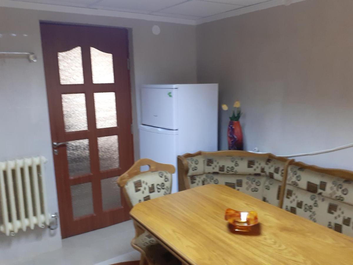 דירות קמפולונג Vinatoru Apartament Intrare Prin Strada Sculptor Constantin Baraschi מראה חיצוני תמונה