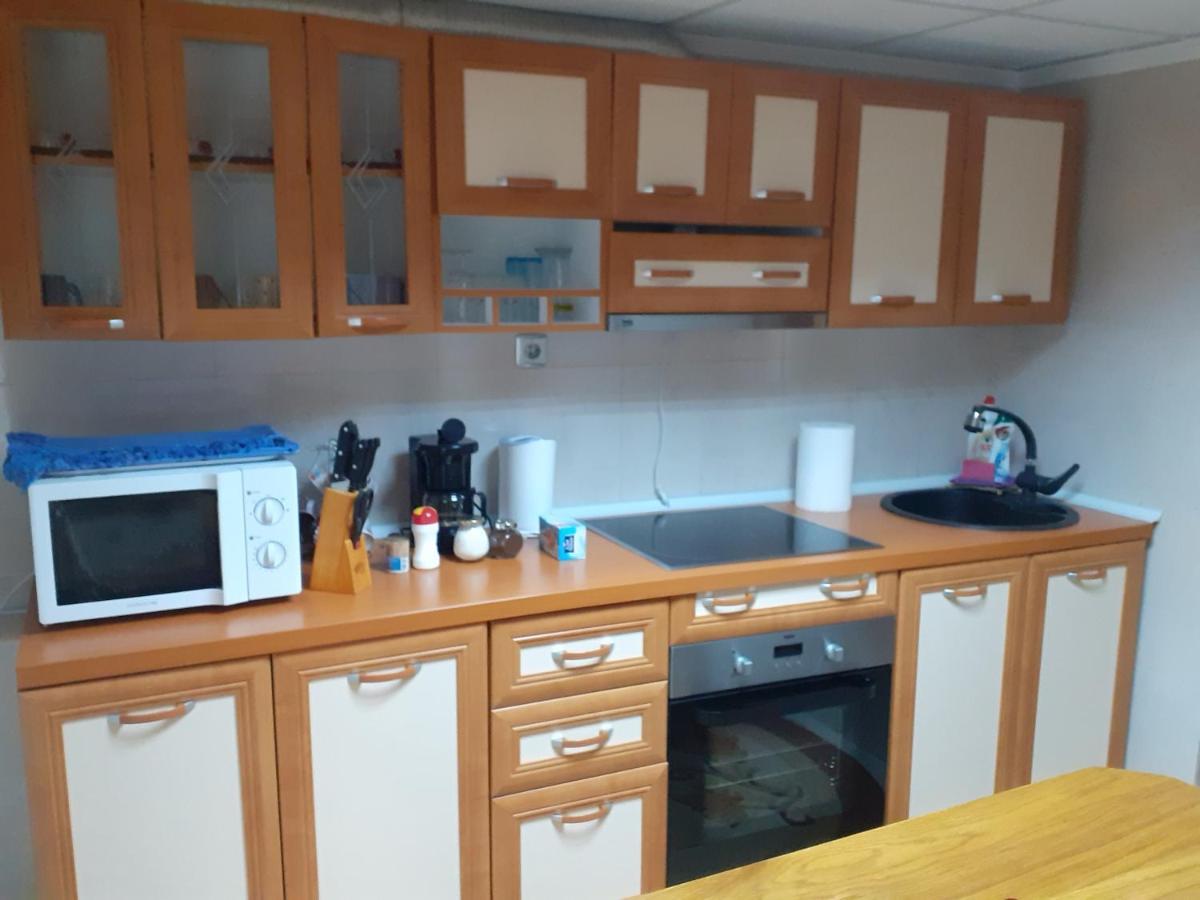 דירות קמפולונג Vinatoru Apartament Intrare Prin Strada Sculptor Constantin Baraschi מראה חיצוני תמונה