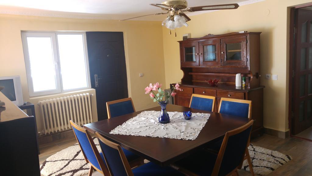 דירות קמפולונג Vinatoru Apartament Intrare Prin Strada Sculptor Constantin Baraschi מראה חיצוני תמונה