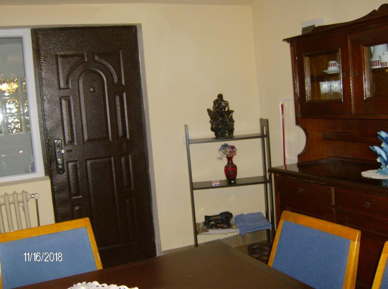 דירות קמפולונג Vinatoru Apartament Intrare Prin Strada Sculptor Constantin Baraschi מראה חיצוני תמונה